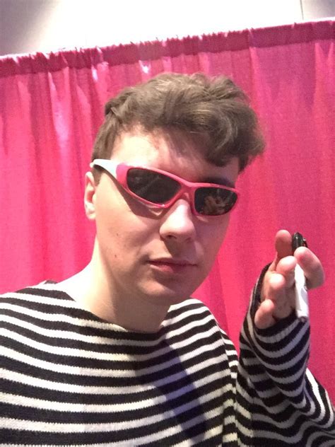 dan howell twitter|@danielhowell .